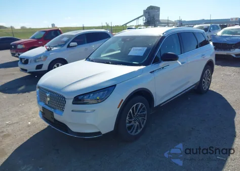 2022 Lincoln Corsair Standard z USA, uszkodzony, nr VIN 5LMCJ1D93NUL21256